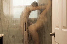 本場のシャワーセックスのエロ画像