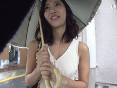 日本の熟女動画：『旦那が帰ってきちゃうから…急いでしよっ』 即尺！即ハメ！美人セレブ妻は即効型の都合のイイ絶倫ビッチだった。 人妻:スミレさん。