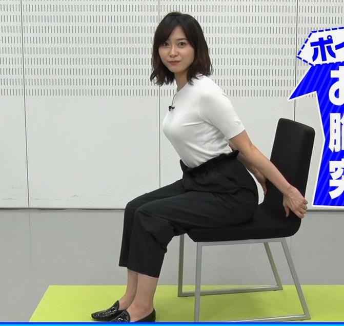 久冨慶子アナ　巨乳をTシャツ姿で突き出す（おっぱい）キャプ・エロ画像(hisatomi keiko)